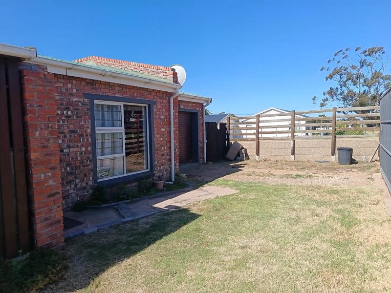 2 Bedroom Property for Sale in Albertinia Western Cape